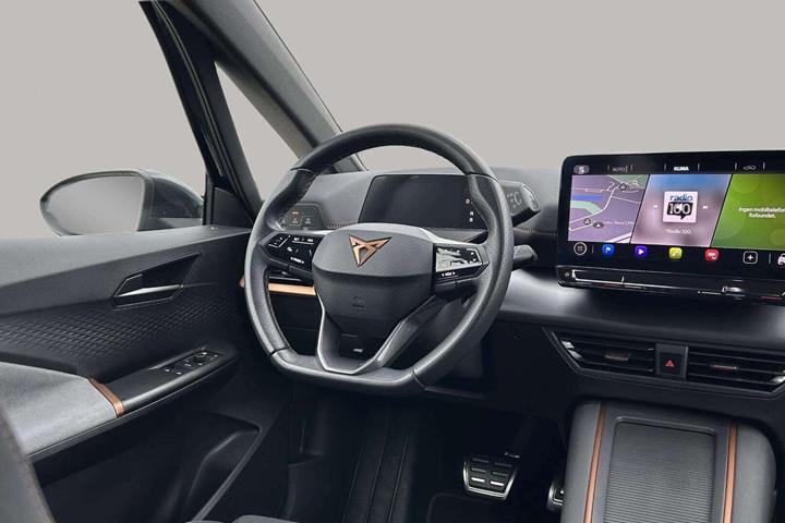 Blå Cupra Born fra 2023