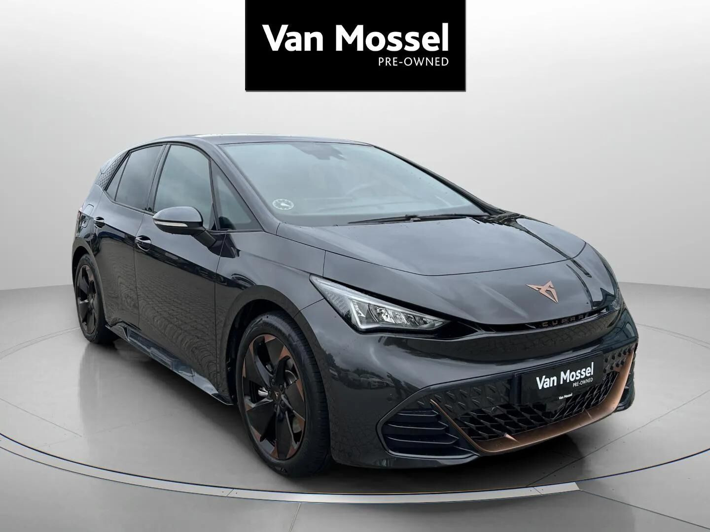 Grå Cupra Born fra 2024