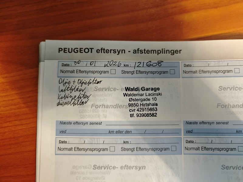 undefined Peugeot 208 fra 2016
