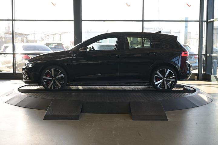 Sort VW Golf VIII fra 2022