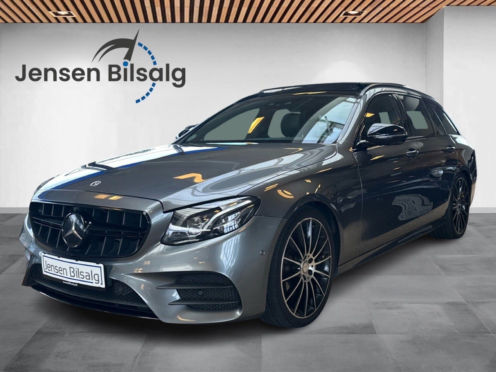 Mercedes E220 d 2,0 AMG Line stc. aut.