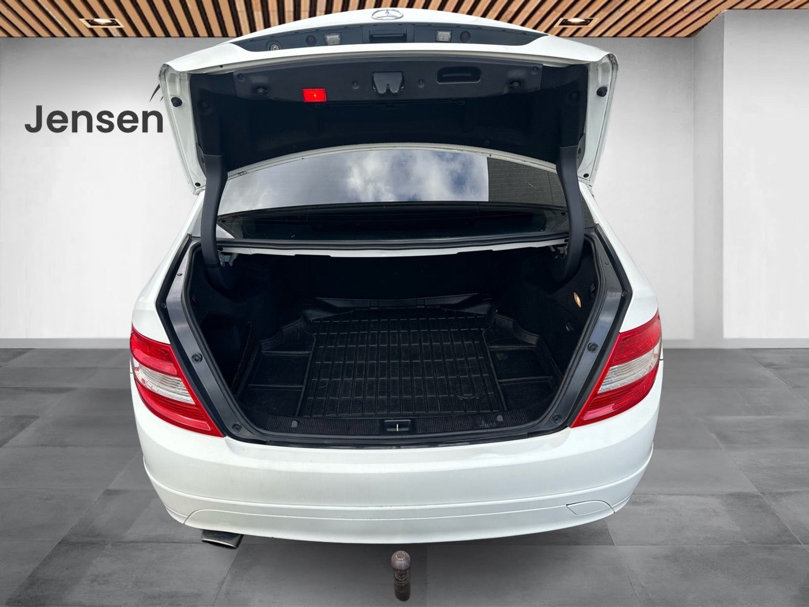 undefined Mercedes C200 fra 2009
