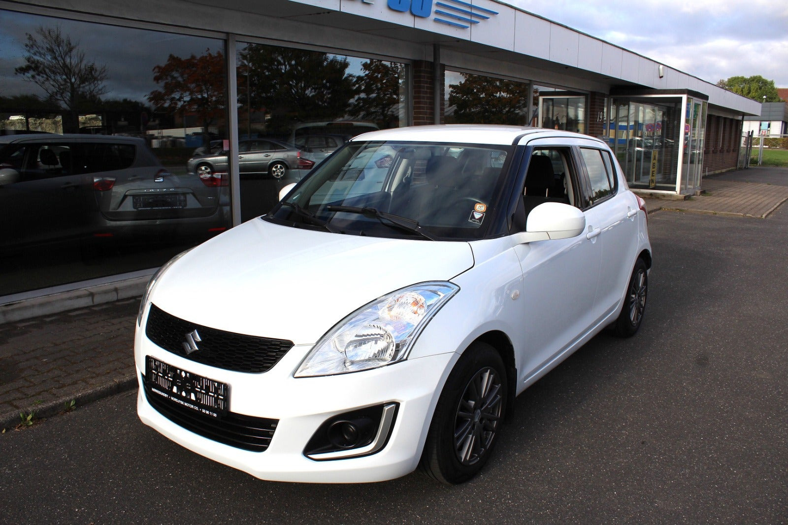 Hvid Suzuki Swift fra 2014