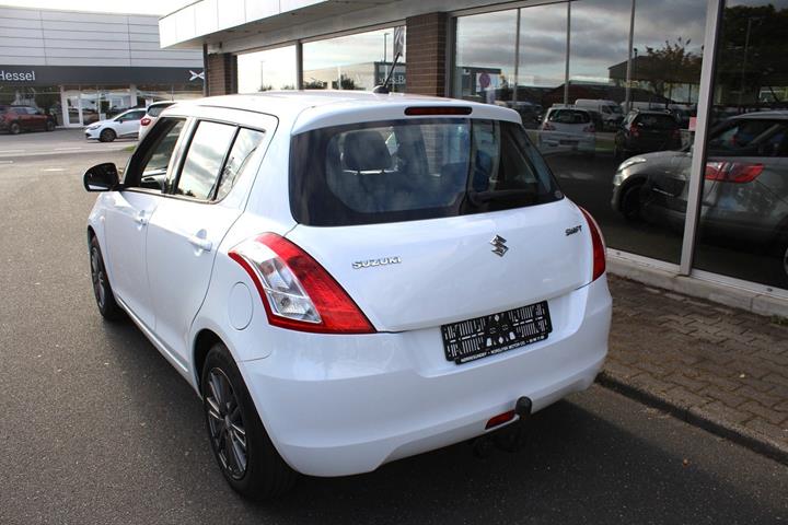 Hvid Suzuki Swift fra 2014