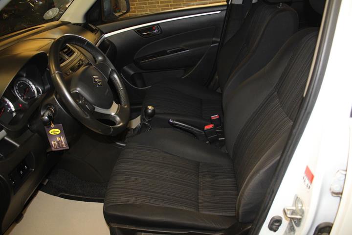 Hvid Suzuki Swift fra 2014