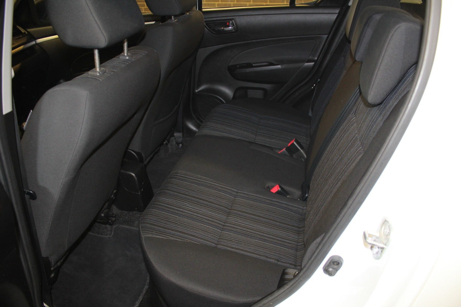 Hvid Suzuki Swift fra 2014