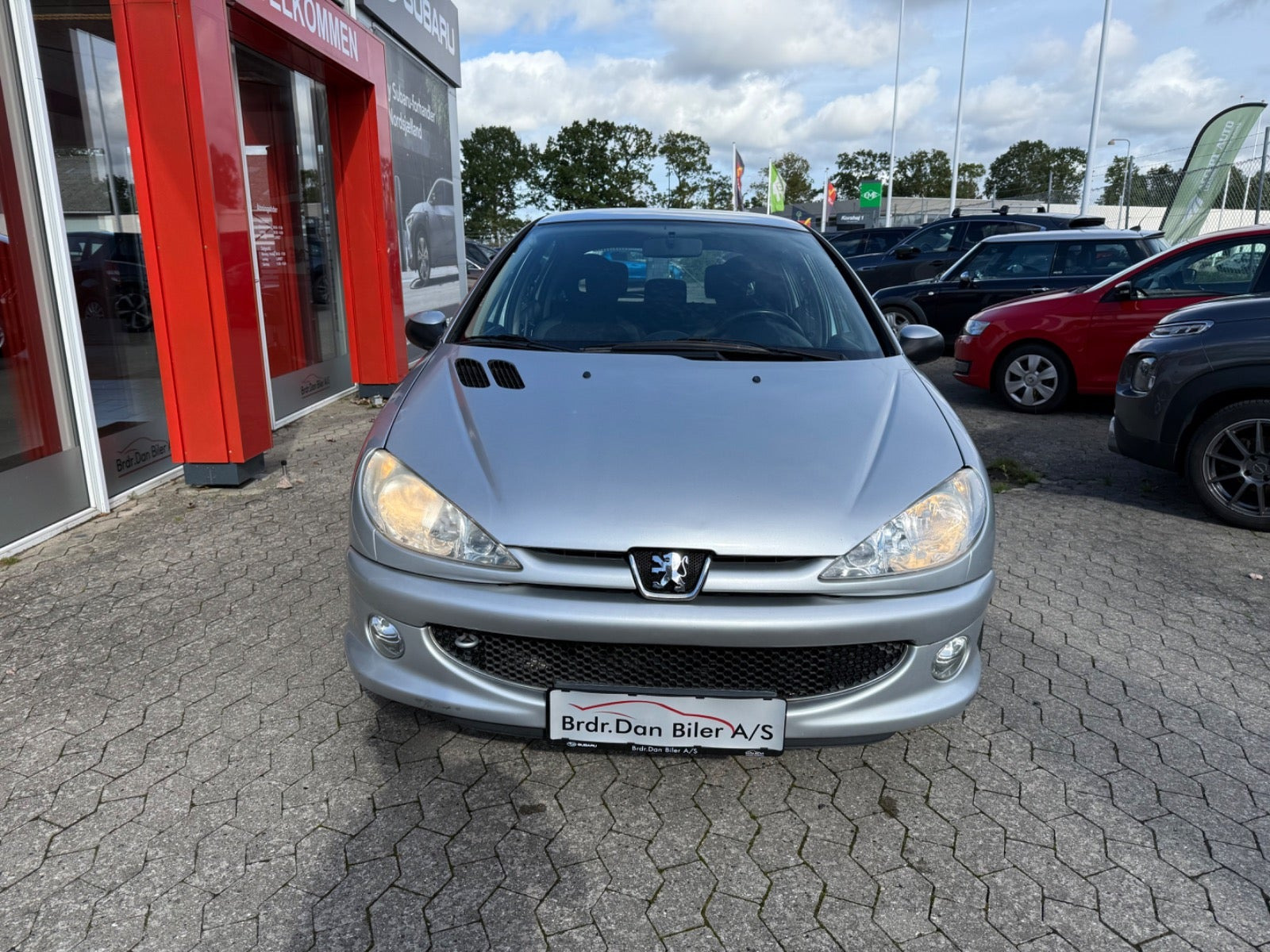 Sølv Peugeot 206 fra 2007