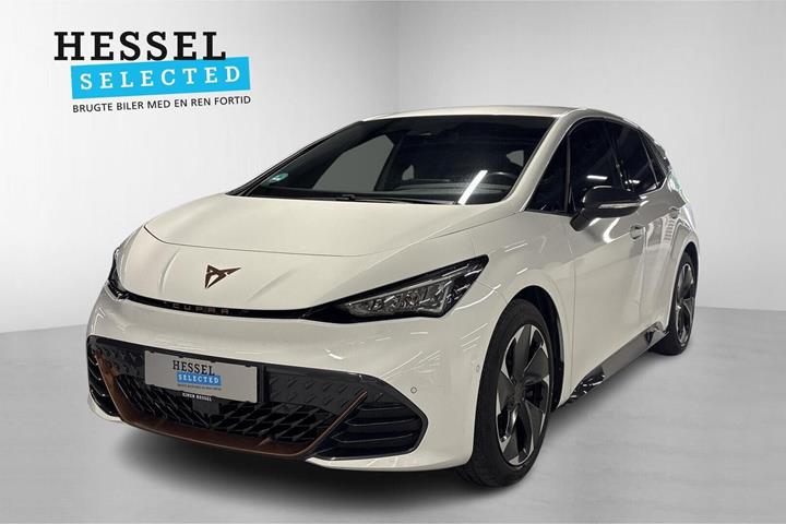 Hvid Cupra Born fra 2023 set udefra