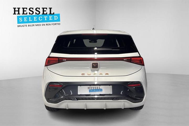 Hvid Cupra Born fra 2023
