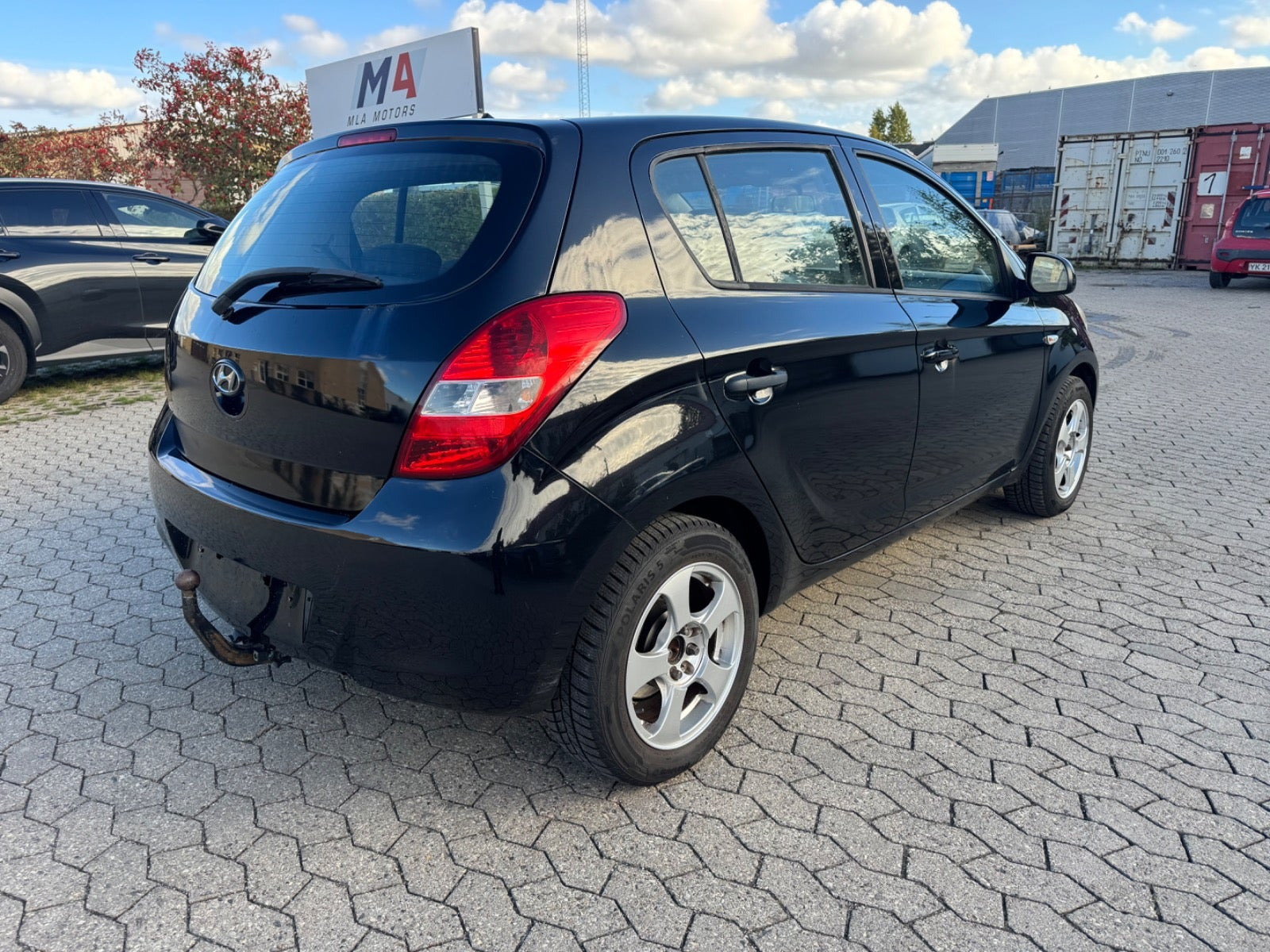 Rød Hyundai i20 fra 2009