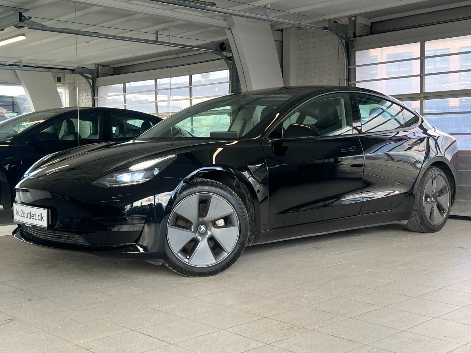 Tesla Model 3 Standard Range+ RWD