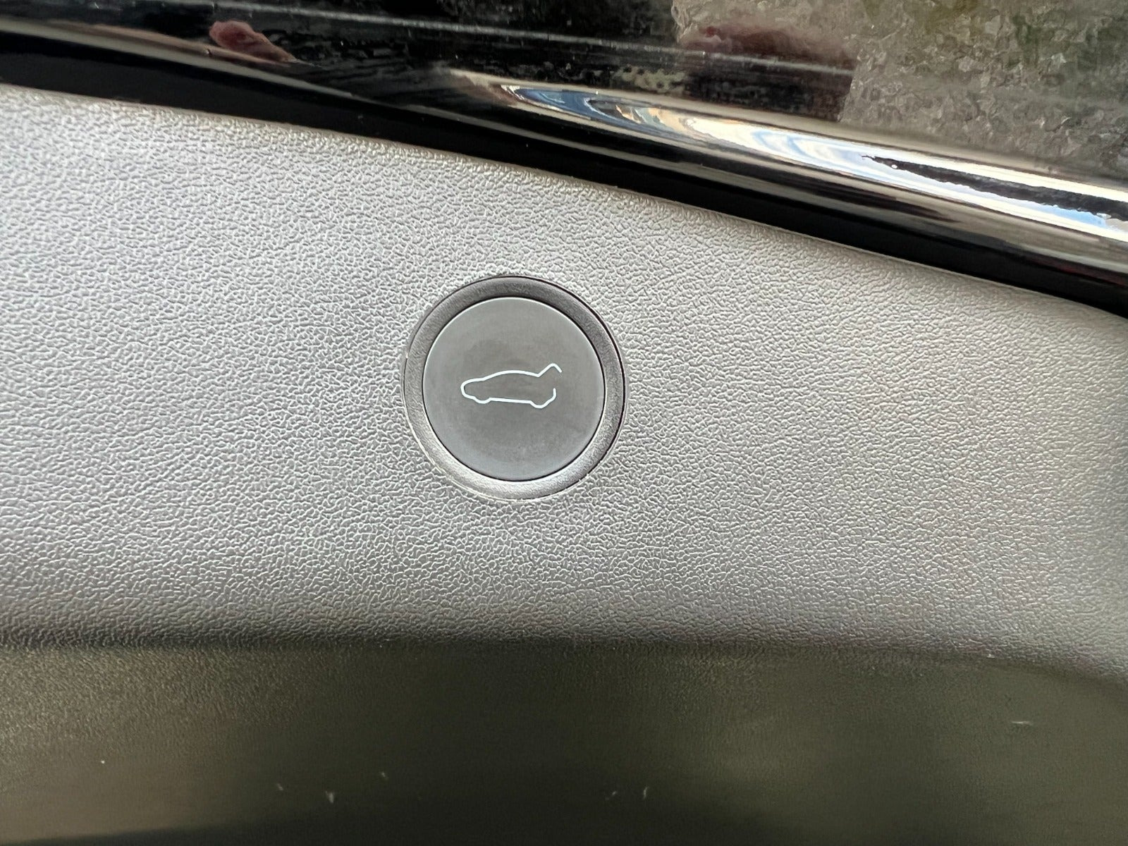 Sort Tesla Model 3 fra 2021