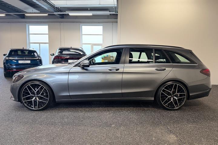 Grå Mercedes C200 d fra 2016
