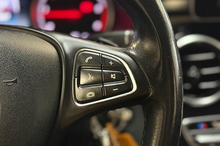 Grå Mercedes C200 d fra 2016