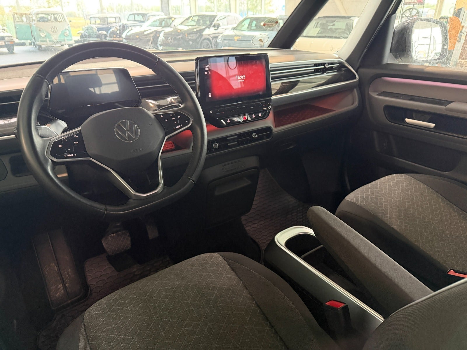 Gul VW ID.Buzz fra 2024