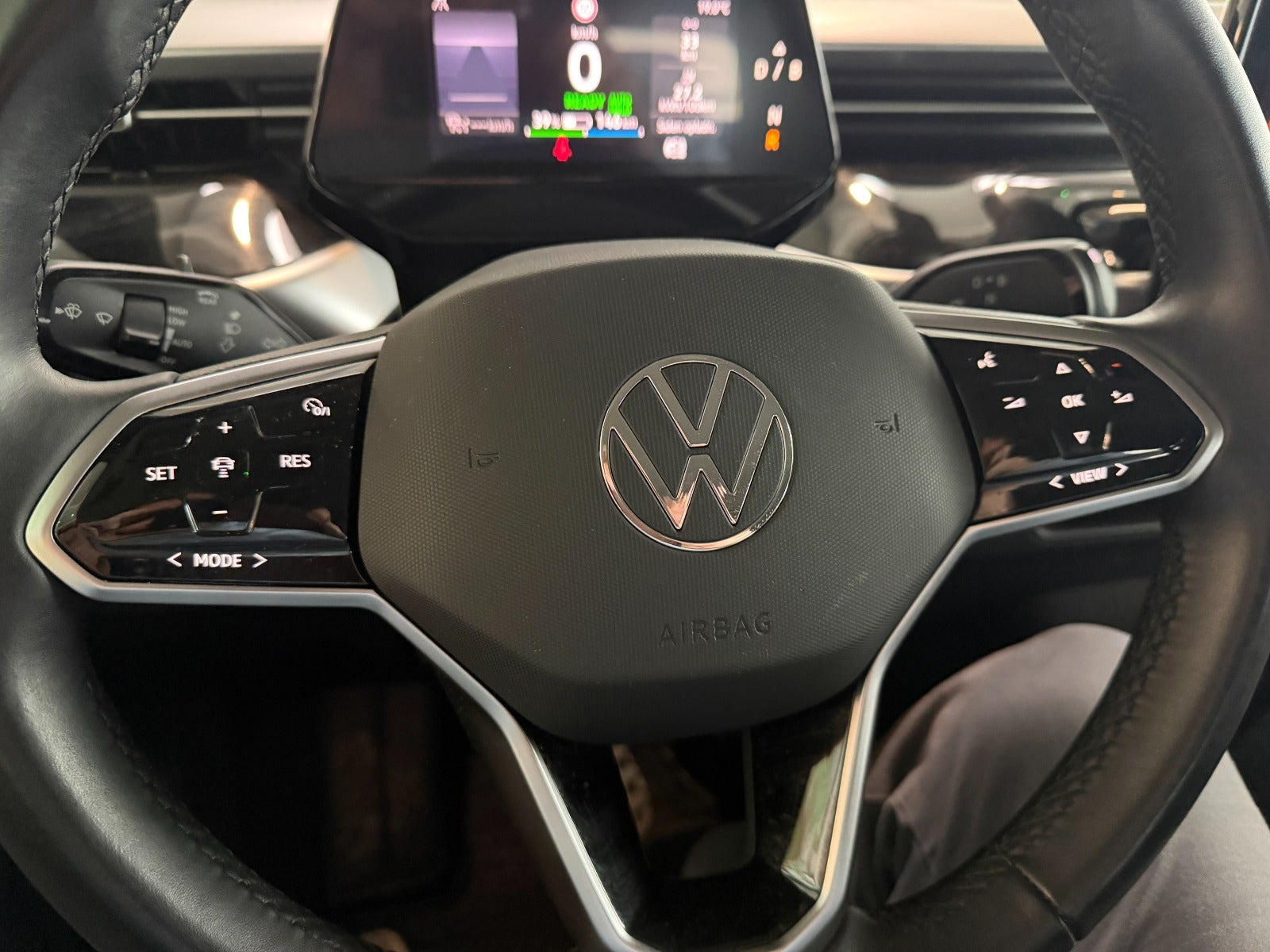 Gul VW ID.Buzz fra 2024