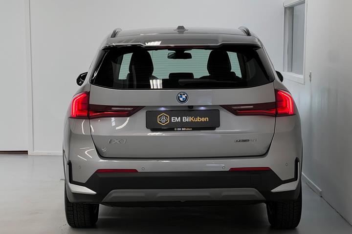 undefined BMW iX1 fra 2025