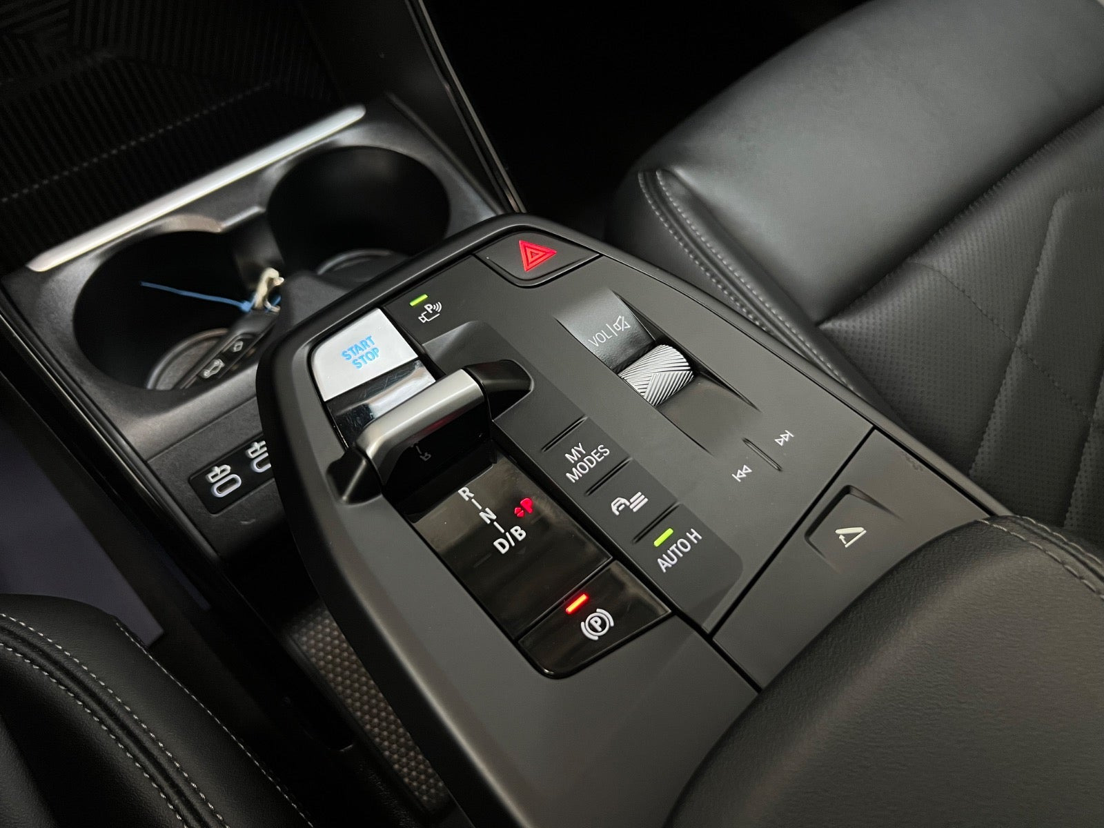 undefined BMW iX1 fra 2025