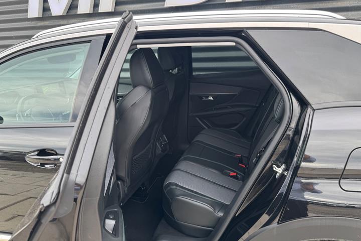 Sort Peugeot 3008 fra 2021