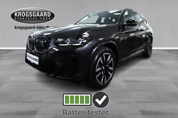 Grå BMW iX3 fra 2023