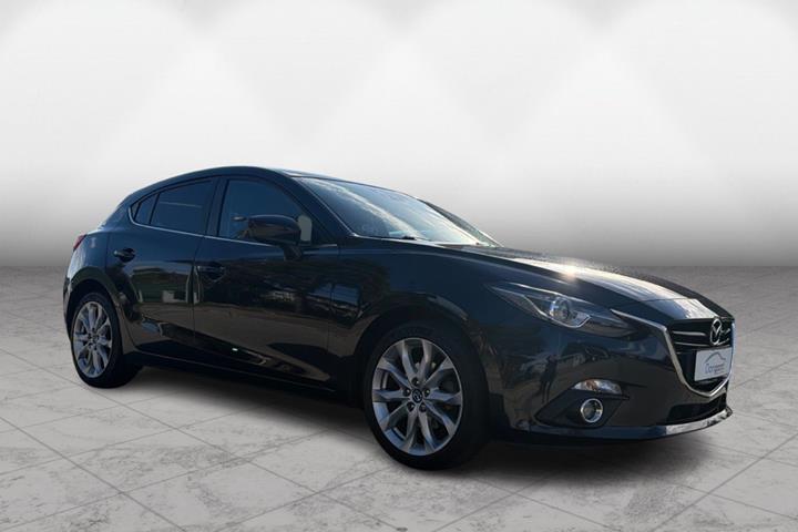 Sort Mazda 3 fra 2015