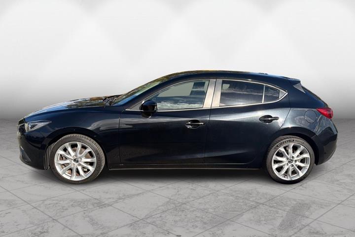 Sort Mazda 3 fra 2015