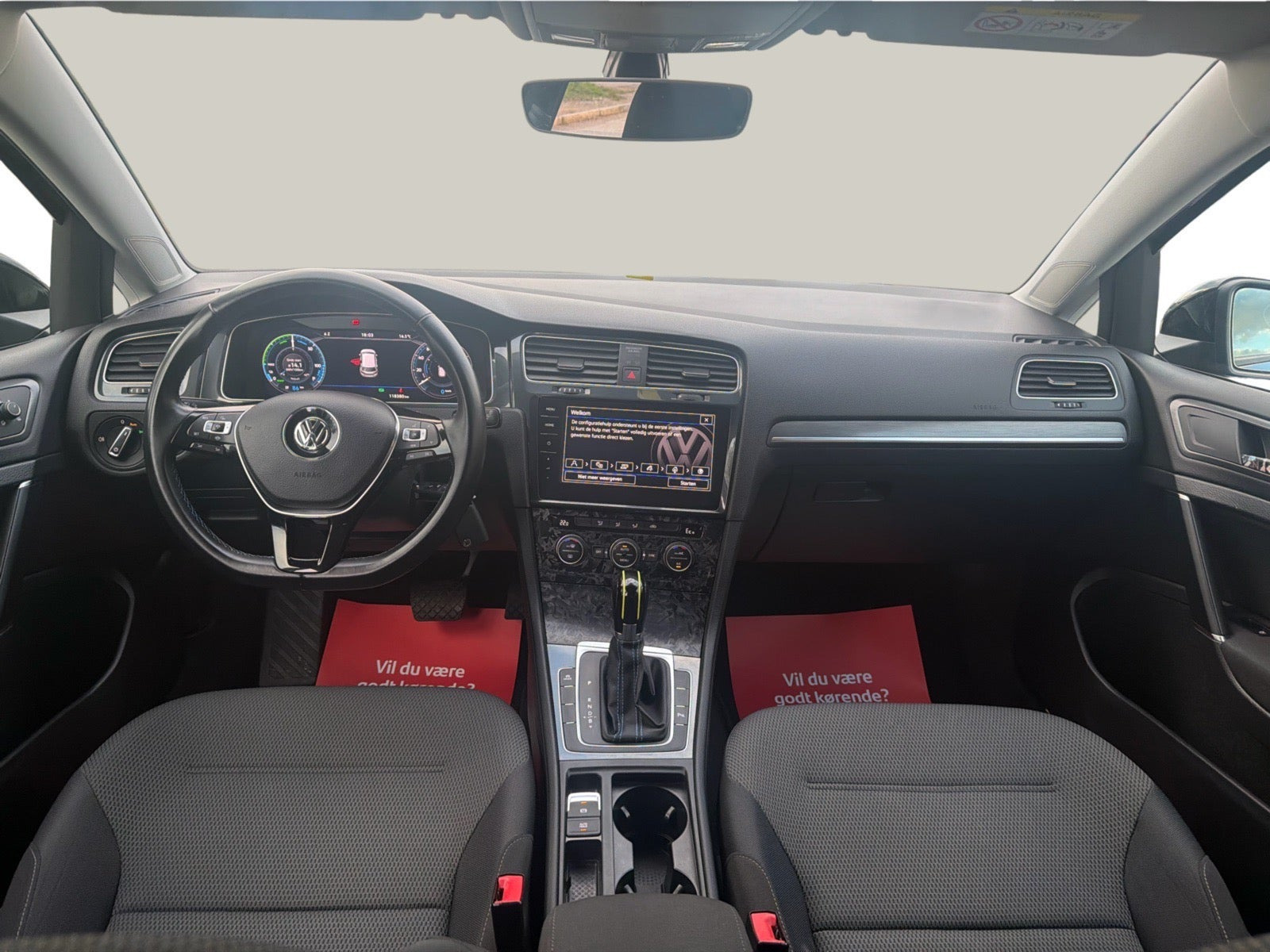 Sort VW e-Golf VII fra 2019
