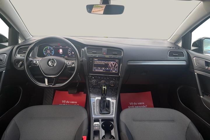 Sort VW e-Golf VII fra 2019