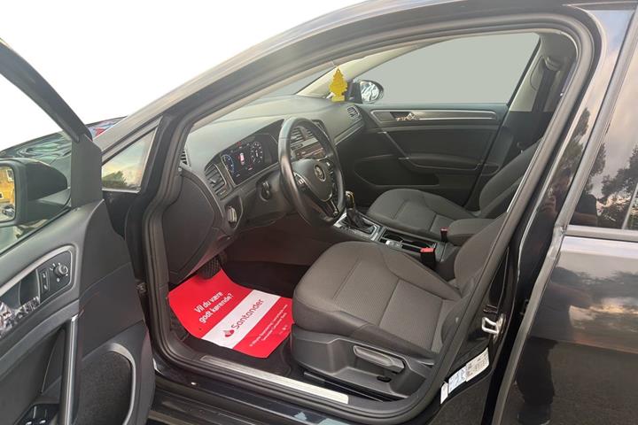 Sort VW e-Golf VII fra 2019