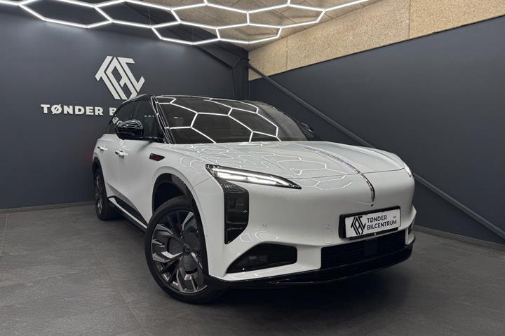 Hvid Hongqi EHS7 fra 2026