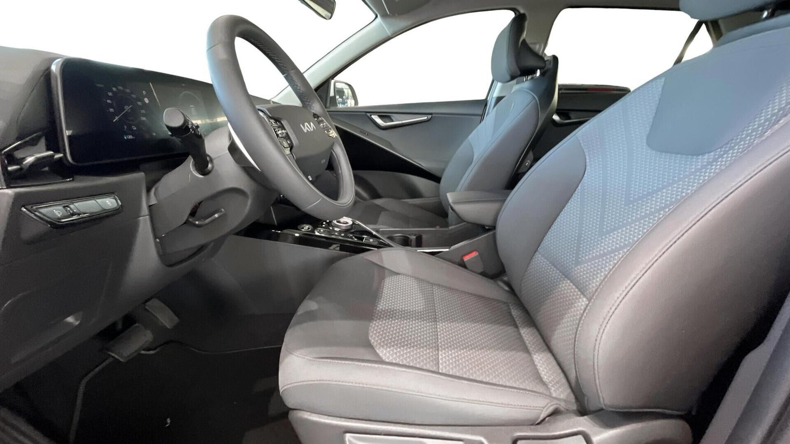 Hvid Kia Niro fra 2026