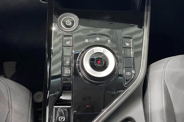 Hvid Kia Niro fra 2026