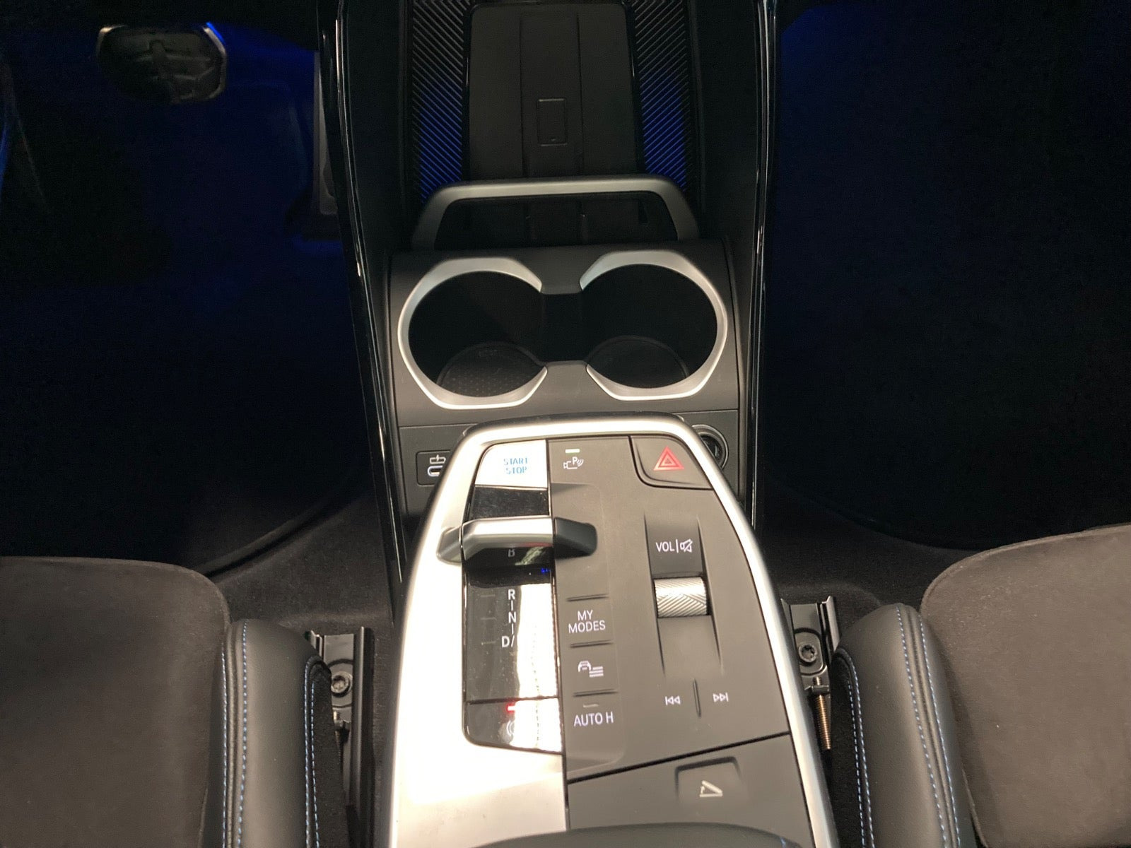 Sort BMW iX1 fra 2025