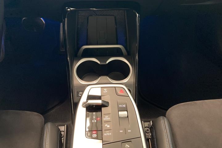 Hvid BMW iX1 fra 2025