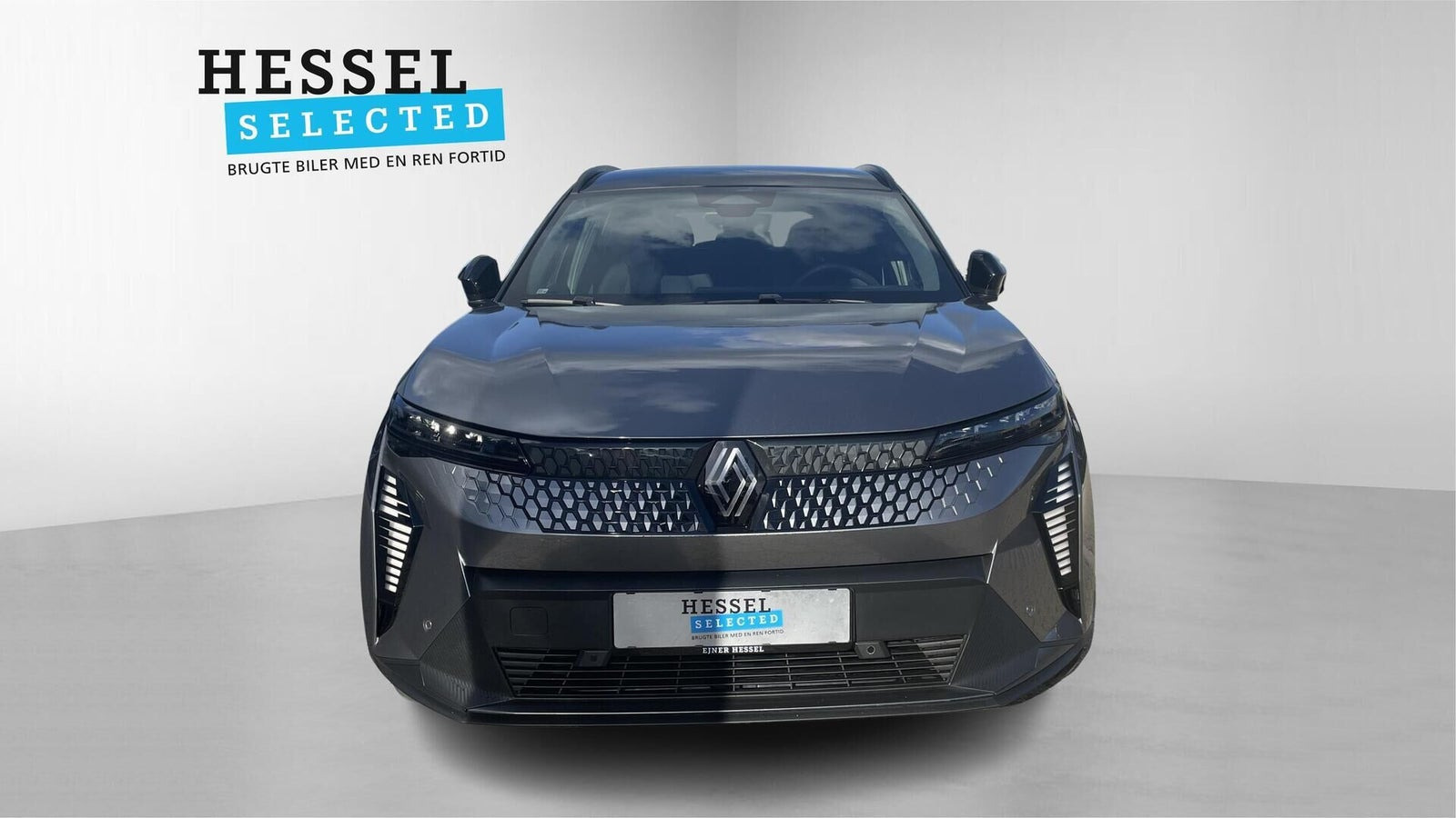 Grå Renault Scenic E-Tech fra 2024
