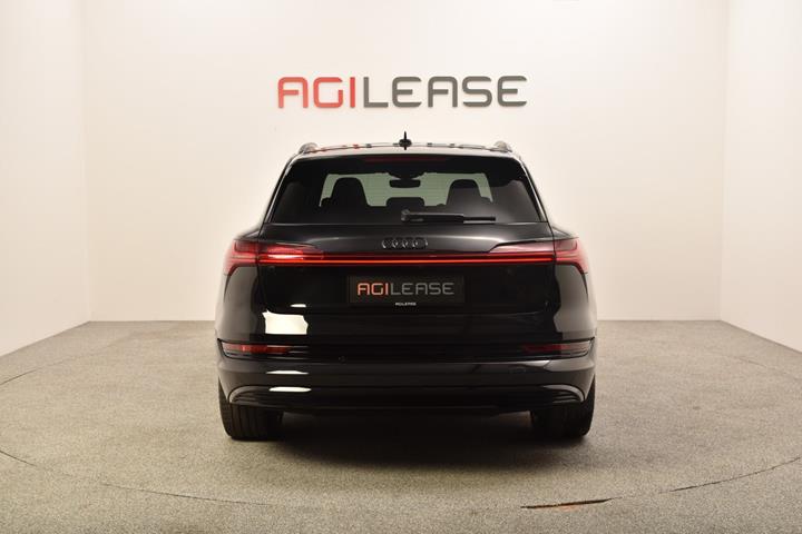Sort Audi e-tron fra 2019
