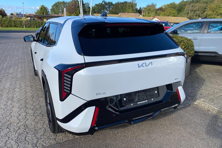 Hvid Kia EV4 fra 2026
