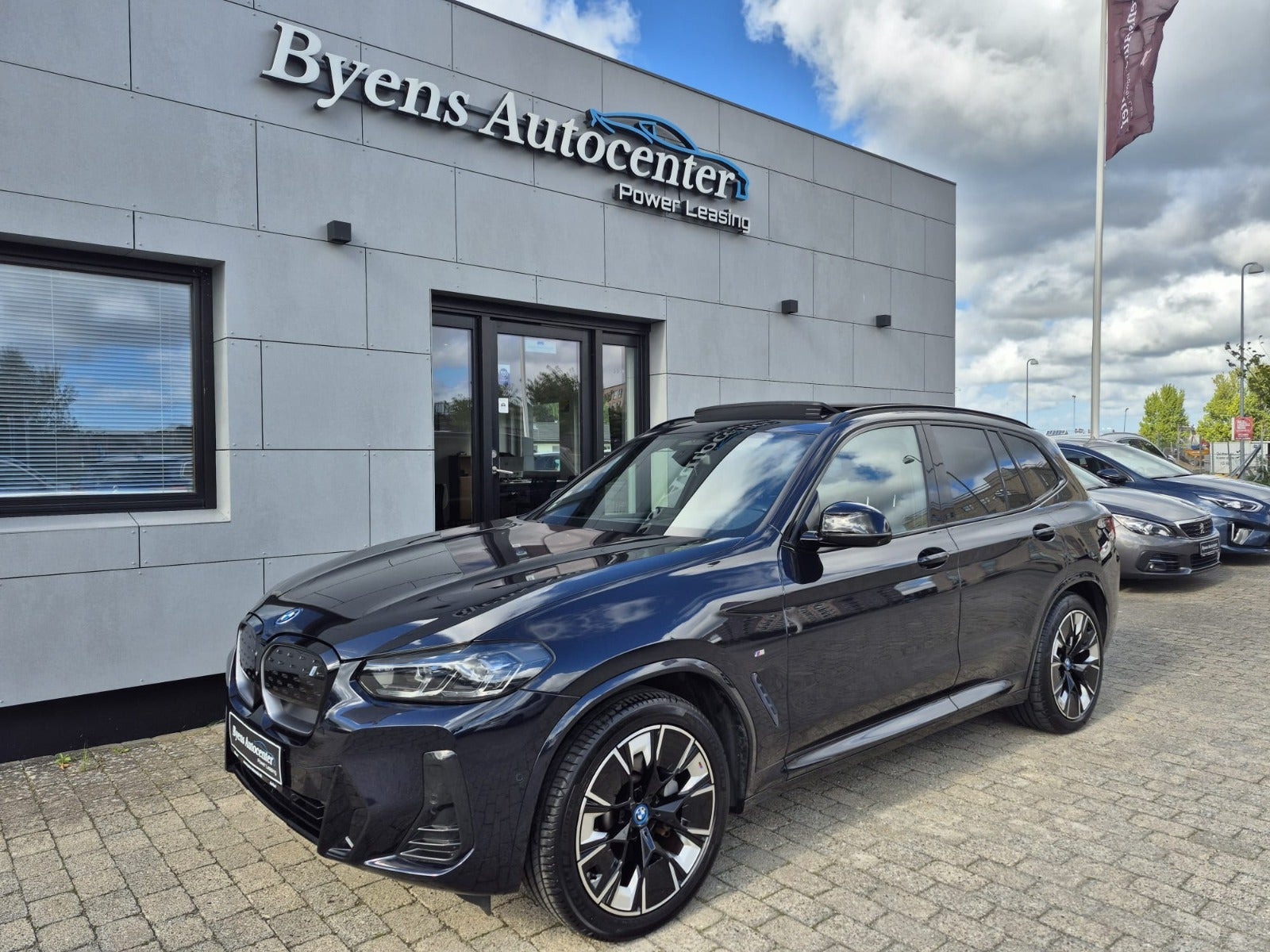 BMW iX3 Charged Plus M-Sport
