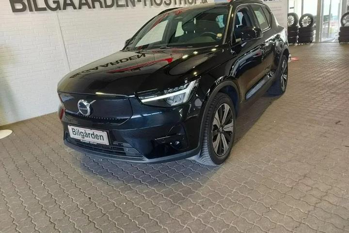 undefined Volvo XC40 fra 2023 set udefra