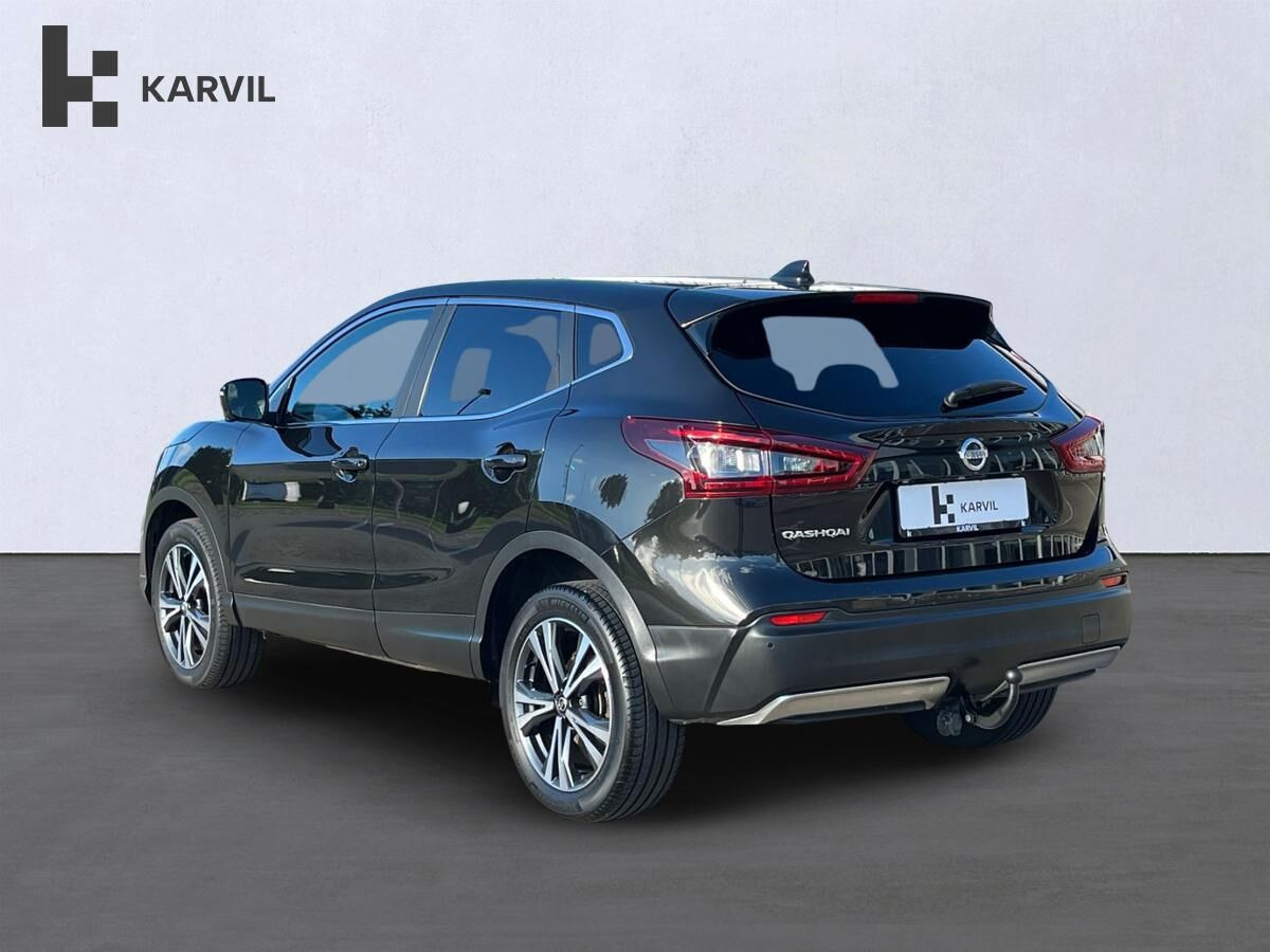Sort Nissan Qashqai fra 2020