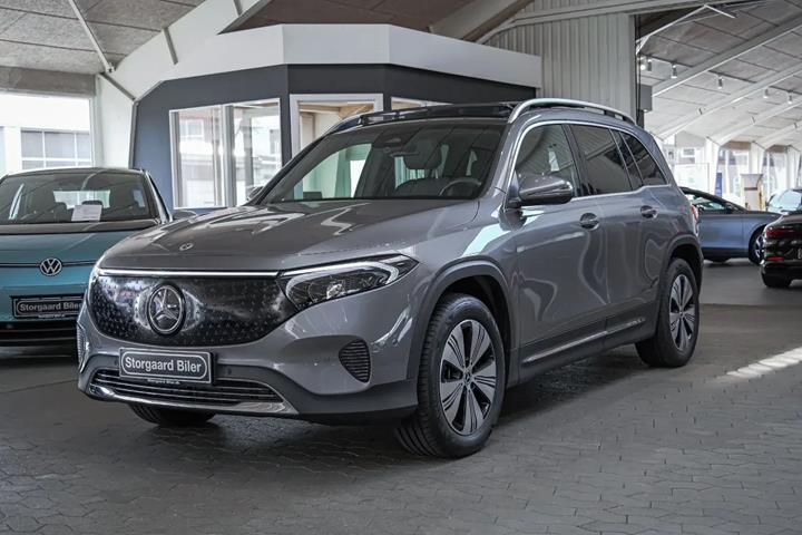 Grå Mercedes EQB250+ fra 2024