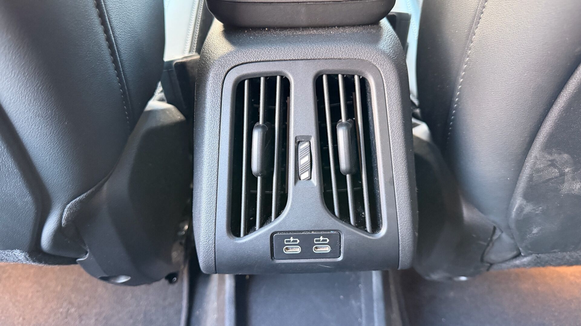 Blå BMW iX1 fra 2026