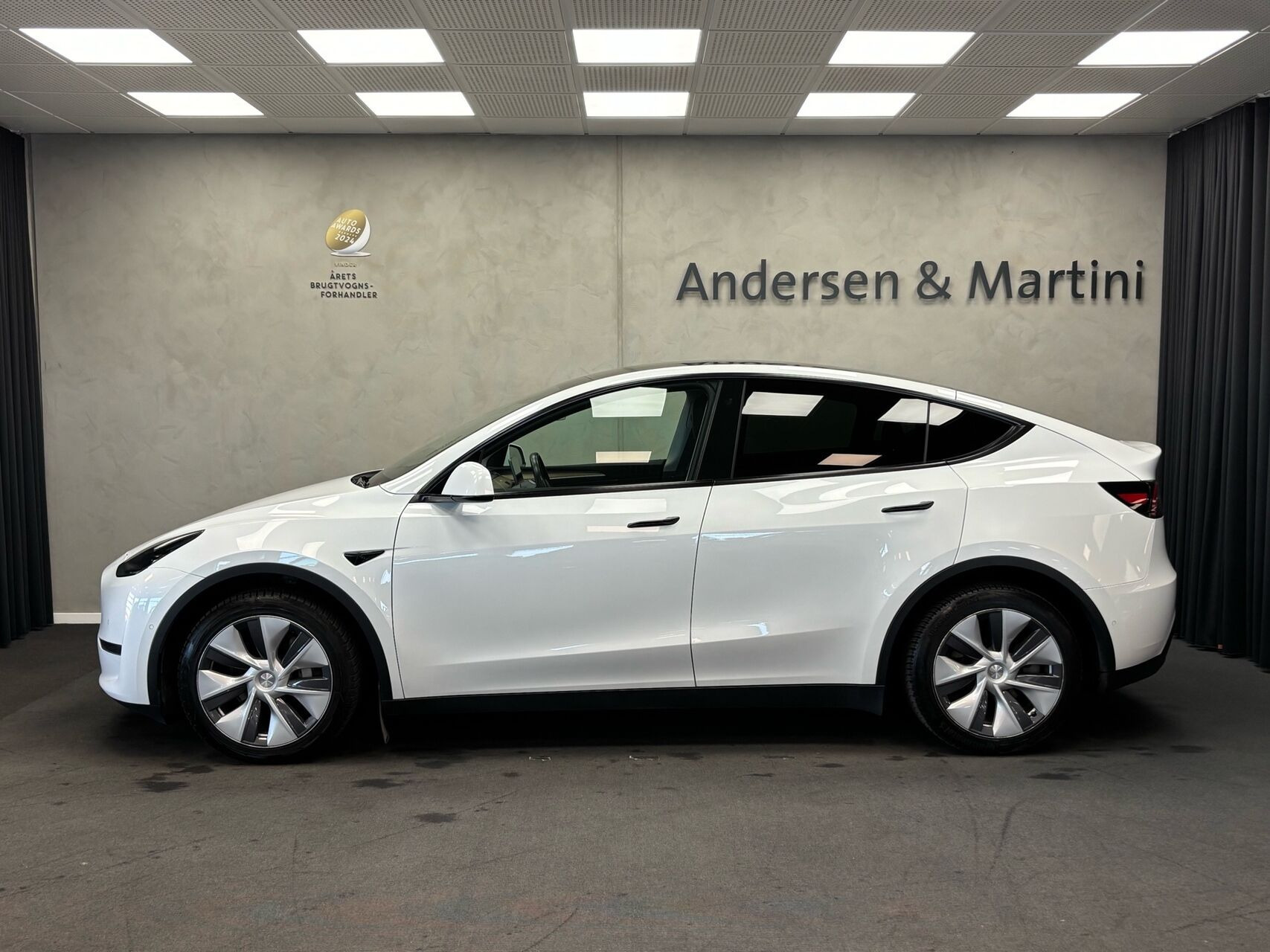 undefined Tesla Model Y fra 2021