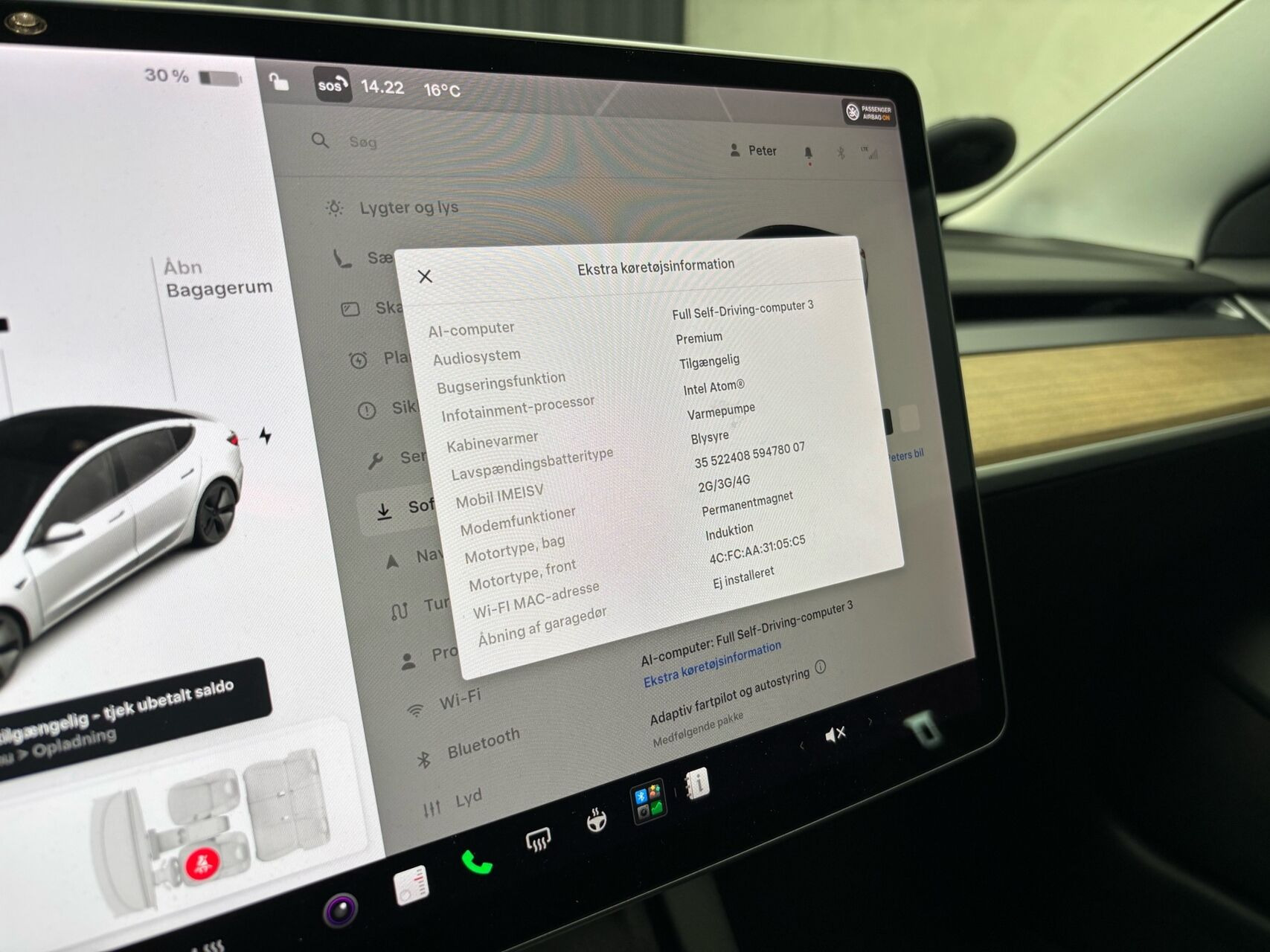 Hvid Tesla Model 3 fra 2021