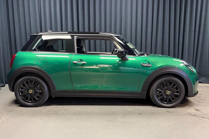 Grøn Mini Cooper fra 2023