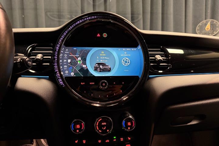 Grøn Mini Cooper fra 2023