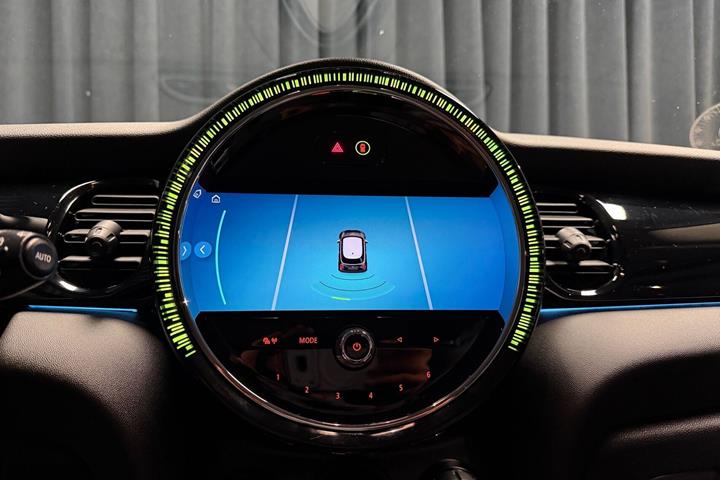 Grøn Mini Cooper fra 2023
