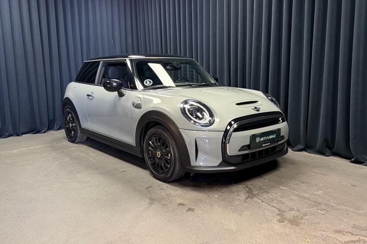 Grå Mini Cooper fra 2023