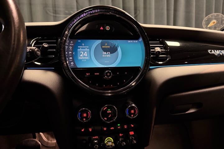Grå Mini Cooper fra 2021