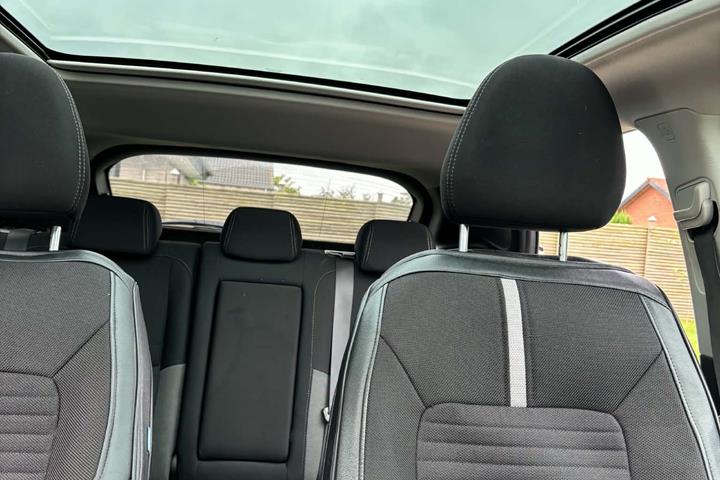 Hvid Nissan Qashqai fra 2019